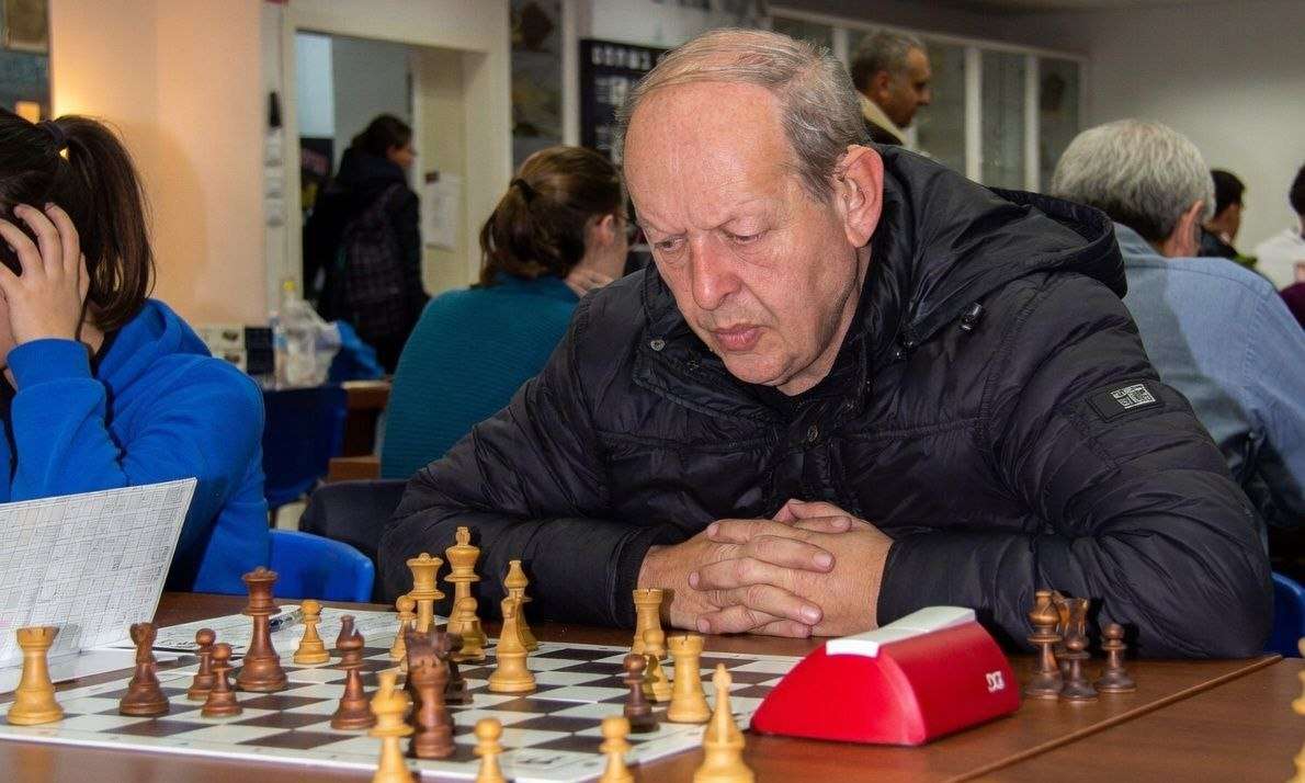 70-year-old Israeli Grandmaster Yehuda Gruenfeld Wins Two Gold Medals at the World Deaf Chess Championship