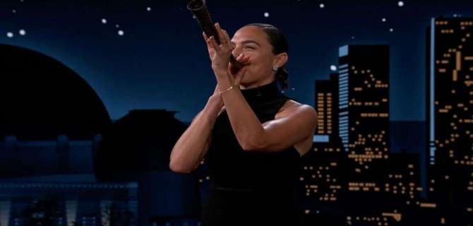 Israeli Actress Gal Gadot Blows the Shofar on Jimmy Kimmel Live Ahead of Rosh Hashanah